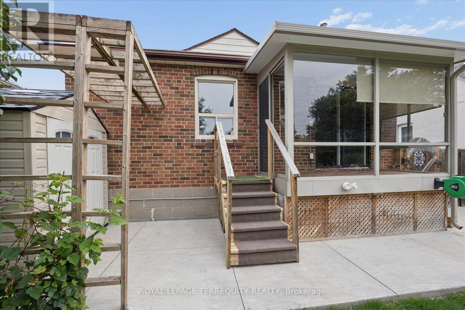 120 Ellington Drive, Toronto, Ontario  M1R 3Y3 - Photo 29 - E13670288