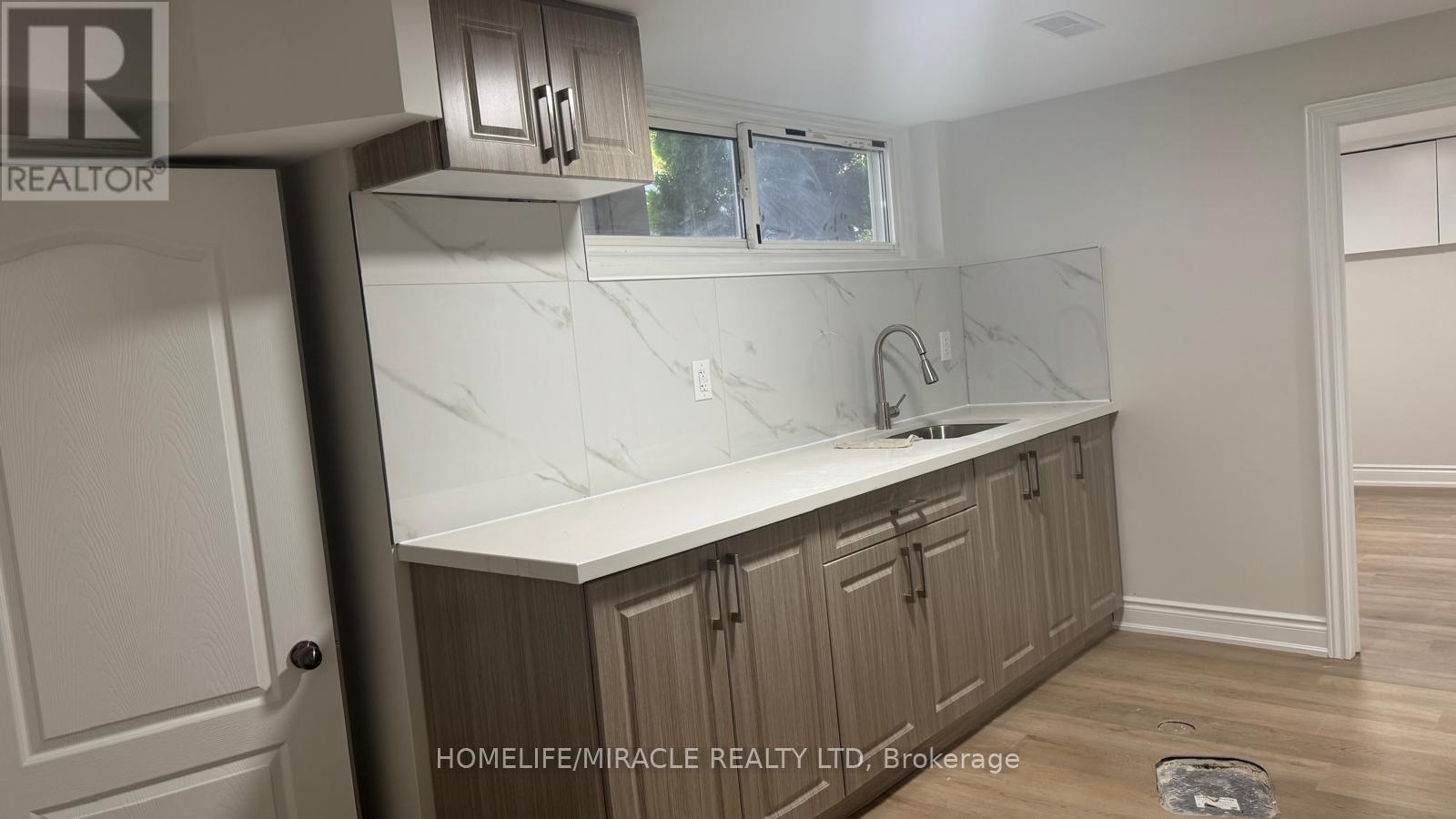 6 Kitson Drive, Toronto, Ontario  M1M 3C8 - Photo 16 - E13670266