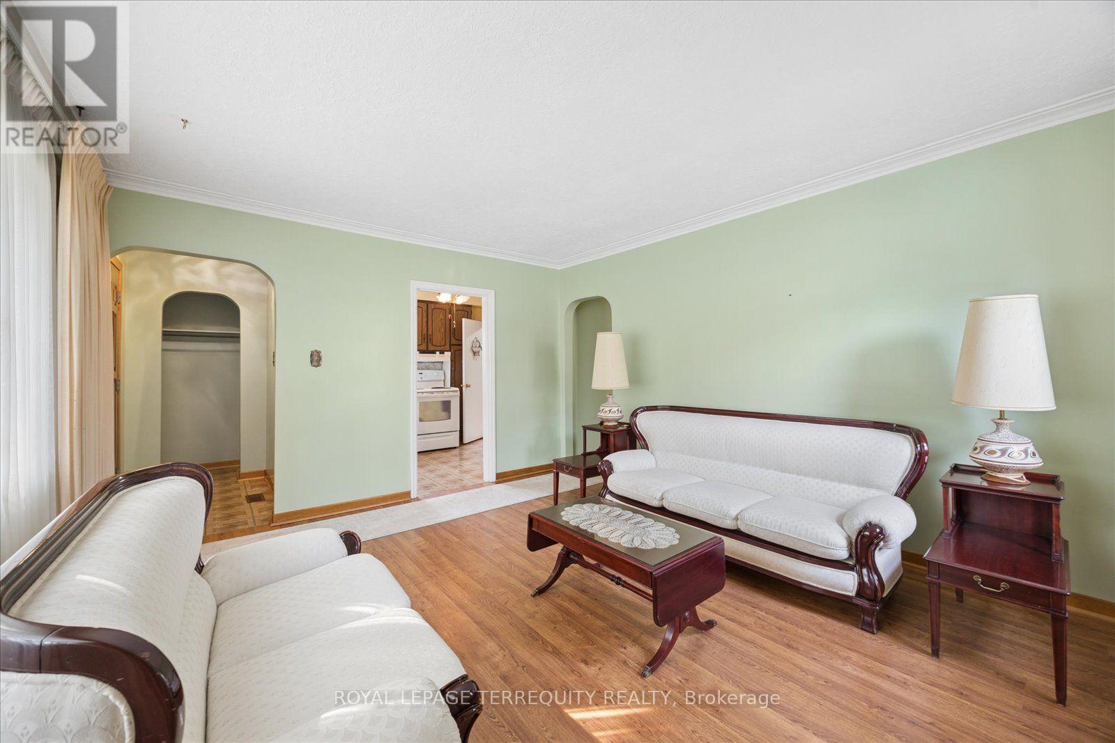 120 Ellington Drive, Toronto, Ontario  M1R 3Y3 - Photo 7 - E13670288
