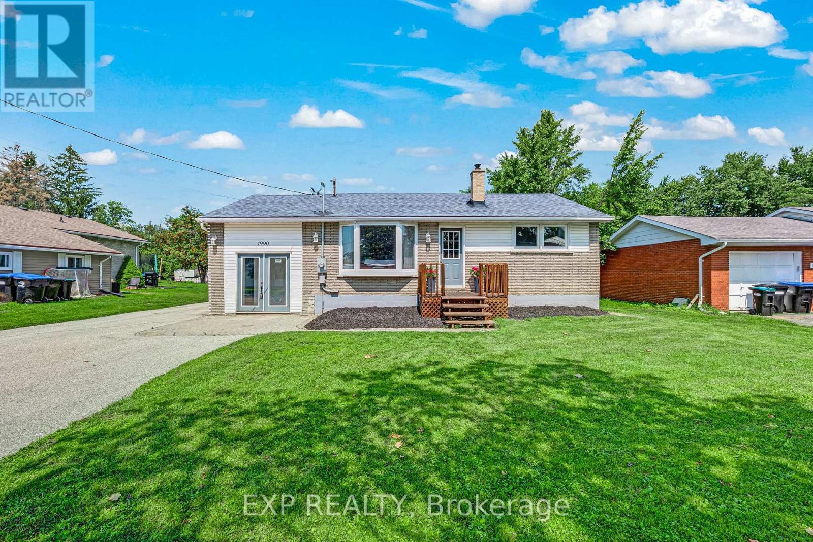 1990 Victoria Street, Innisfil, Ontario  L9S 1K2 - Photo 2 - N13670254