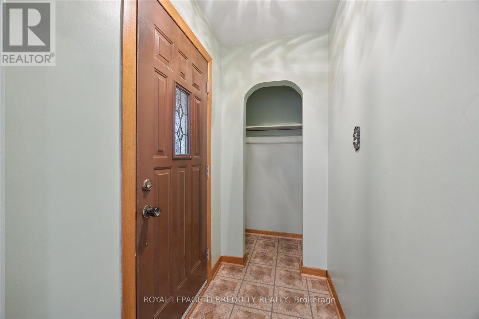 120 Ellington Drive, Toronto, Ontario  M1R 3Y3 - Photo 4 - E13670288