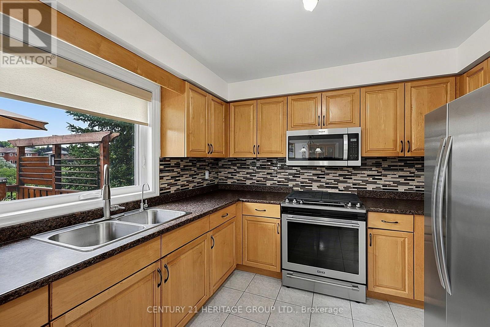 23 Parkside Court, Bradford West Gwillimbury, Ontario  L3Z 2Z9 - Photo 14 - N13670258