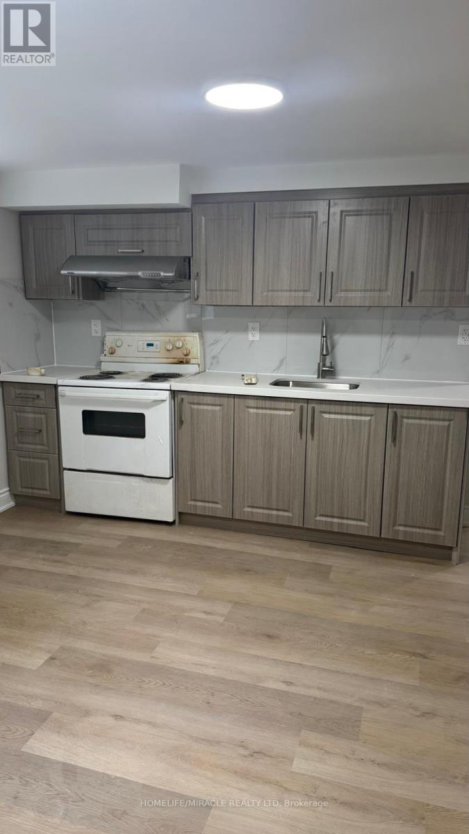 6 Kitson Drive, Toronto, Ontario  M1M 3C8 - Photo 23 - E13670266
