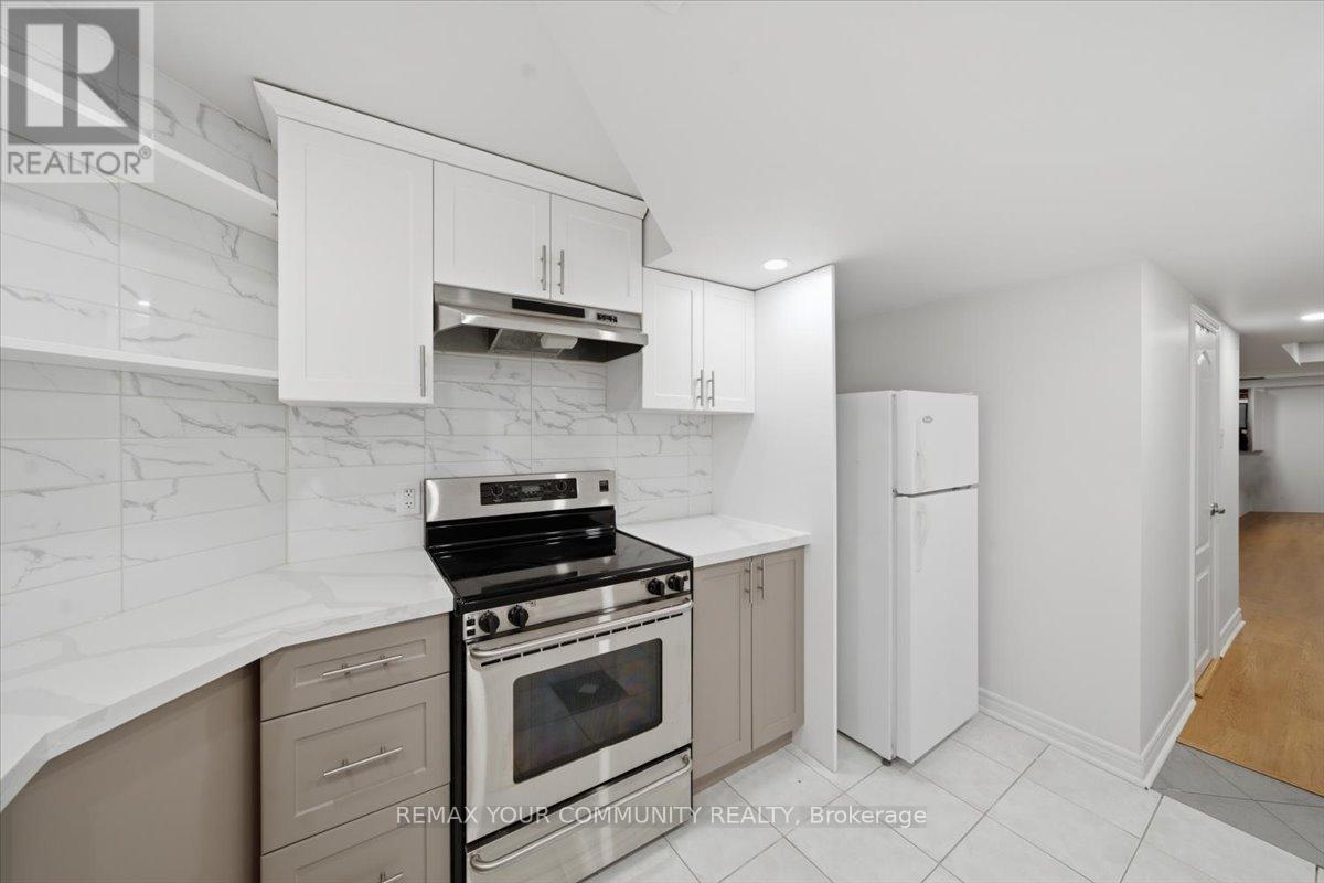 Lower - 2 Hollywood Hill Circle, Vaughan, Ontario  L4H 2P7 - Photo 10 - N13670262