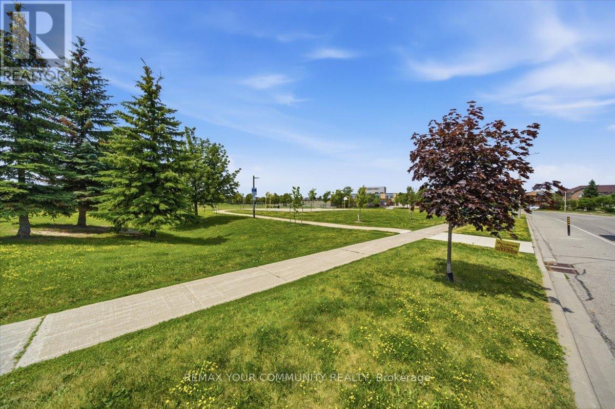 Lower - 2 Hollywood Hill Circle, Vaughan, Ontario  L4H 2P7 - Photo 23 - N13670262