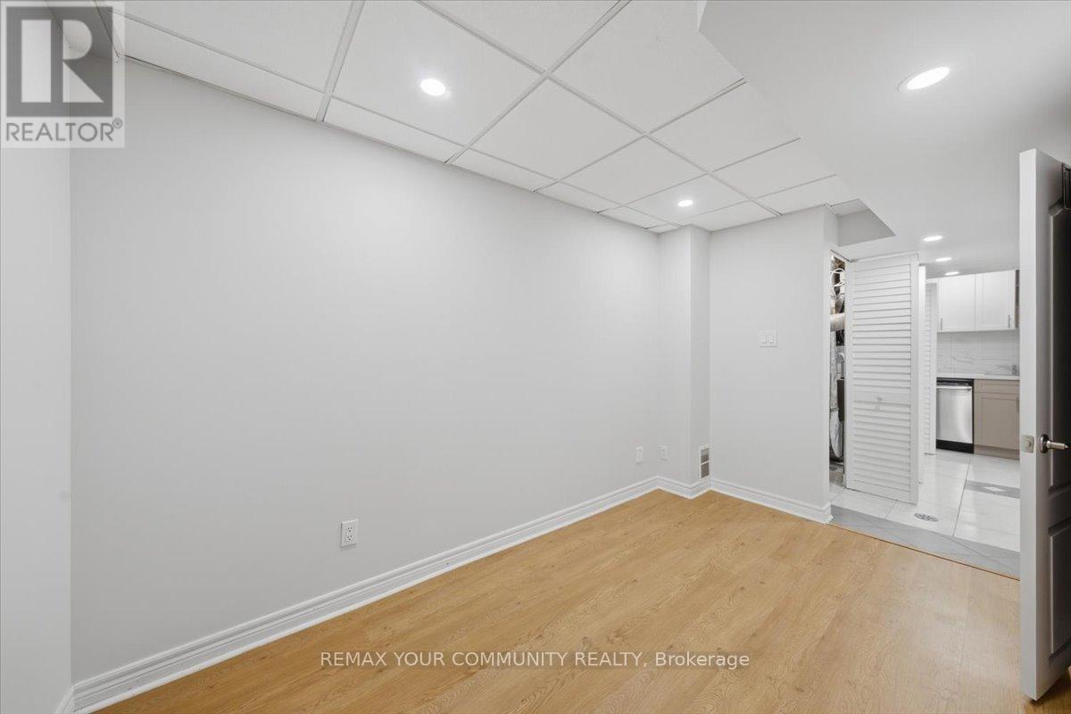 Lower - 2 Hollywood Hill Circle, Vaughan, Ontario  L4H 2P7 - Photo 6 - N13670262