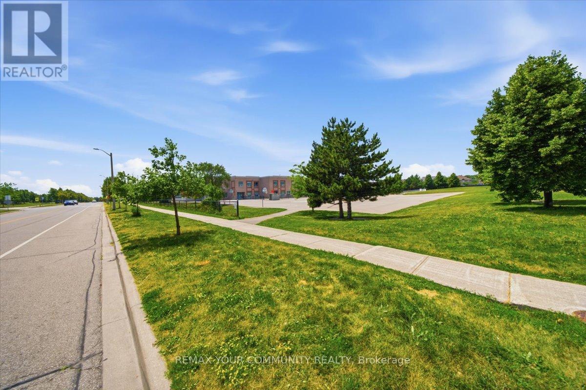 Lower - 2 Hollywood Hill Circle, Vaughan, Ontario  L4H 2P7 - Photo 24 - N13670262