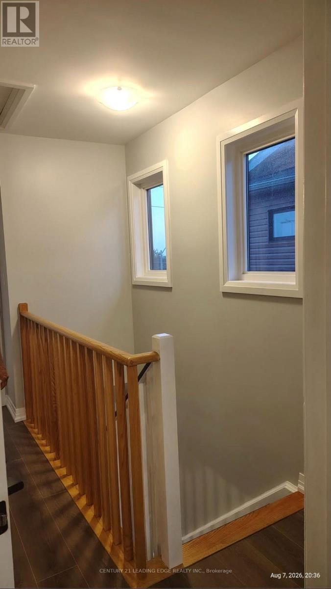 109 Fairlane Avenue S, Barrie, Ontario  L9J 0M5 - Photo 8 - S13669014