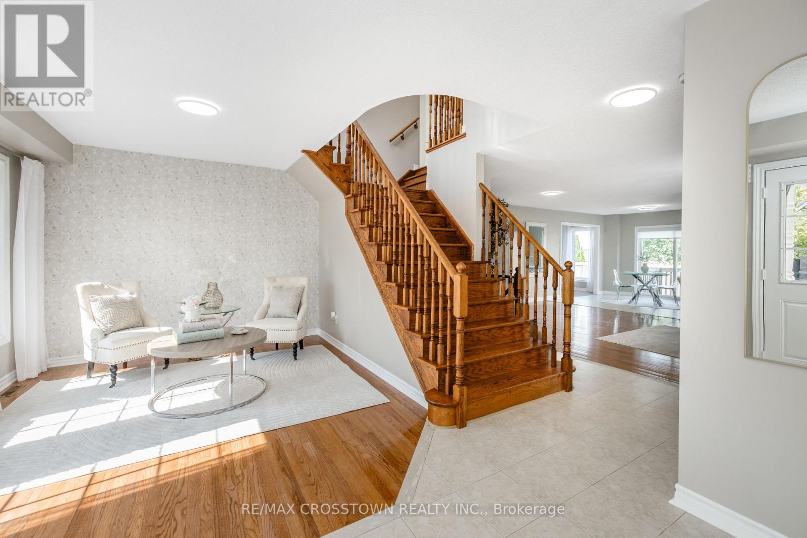22 Maple Crown Terrace, Barrie, Ontario L4M 7H4 - Photo 6 - S13663730