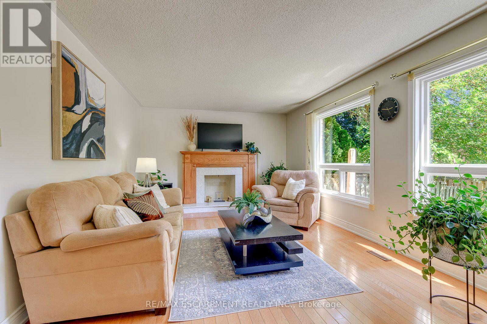2442 Wynten Way, Oakville, Ontario  L6J 7K9 - Photo 9 - W13643108