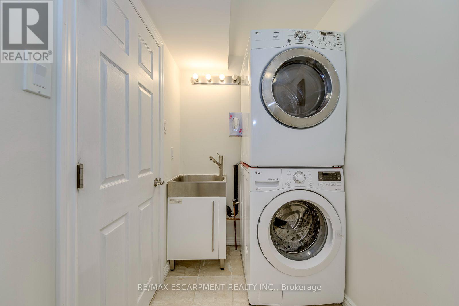 2549 Addingham Crescent, Oakville, Ontario  L6J 7K7 - Photo 11 - W13656014