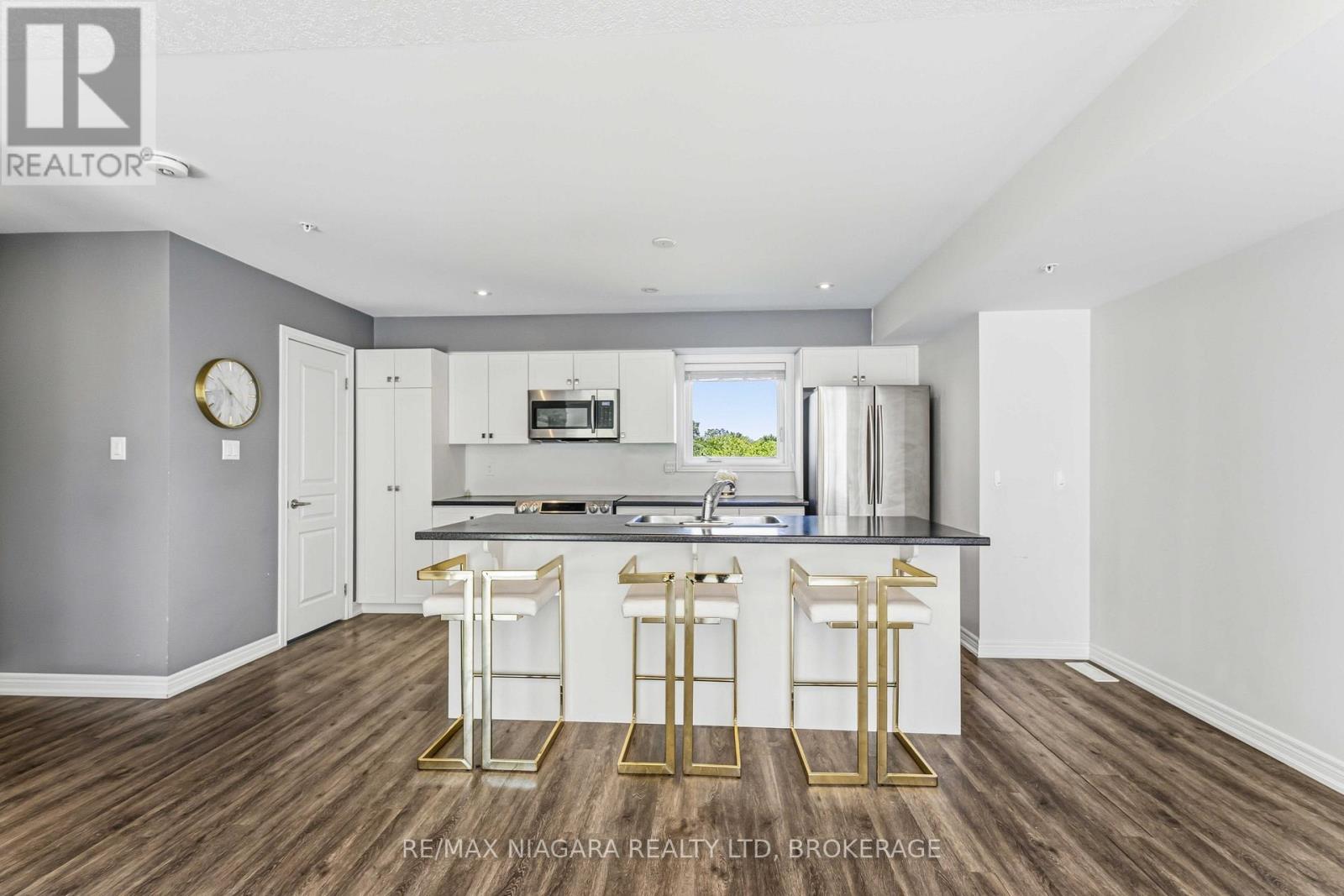 47 Scarlett Common, St. Catharines, Ontario  L2P 0C4 - Photo 10 - X13670040