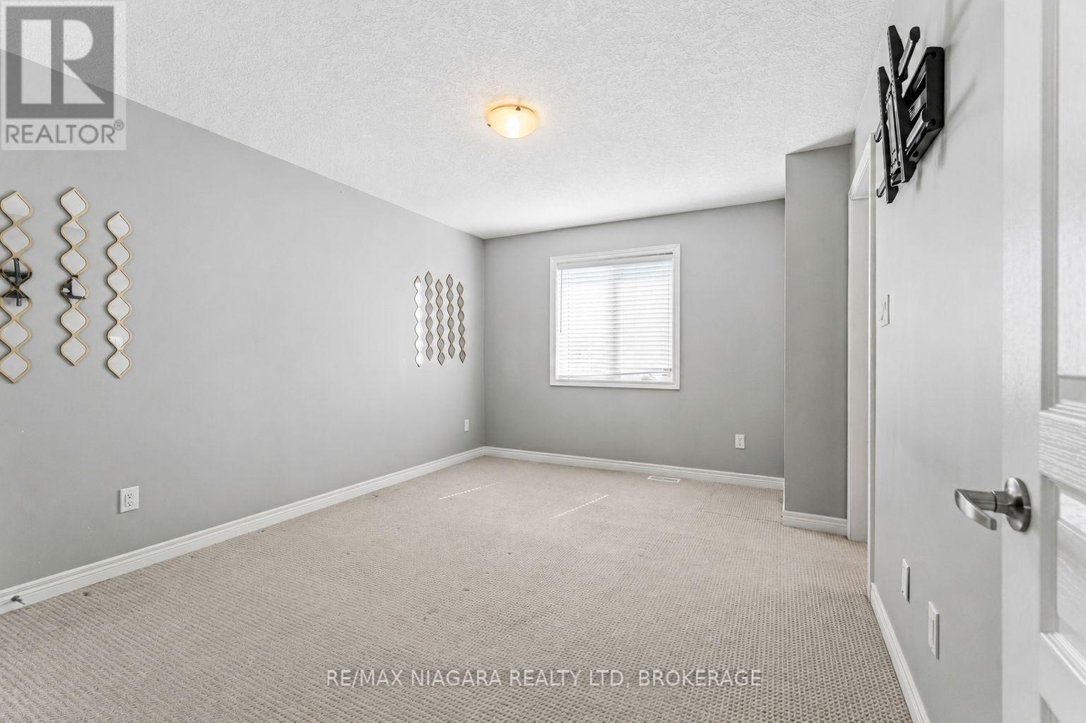 47 Scarlett Common, St. Catharines, Ontario  L2P 0C4 - Photo 18 - X13670040