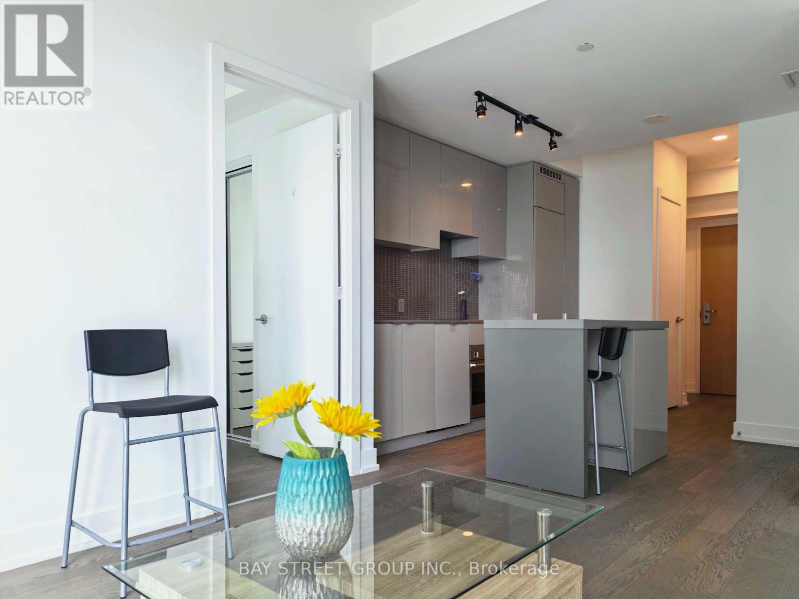 4501 - 7 Grenville Street, Toronto, Ontario  M4Y 1W9 - Photo 4 - C13644120