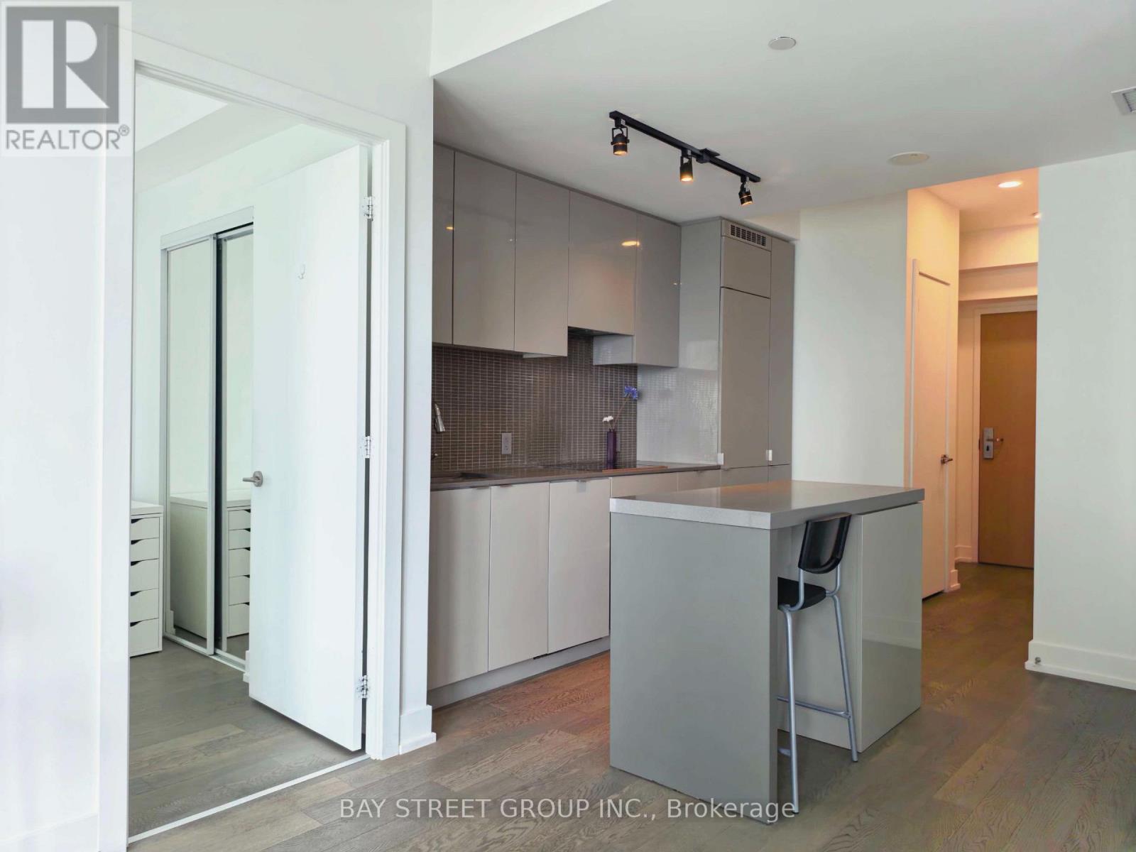 4501 - 7 Grenville Street, Toronto, Ontario  M4Y 1W9 - Photo 6 - C13644120