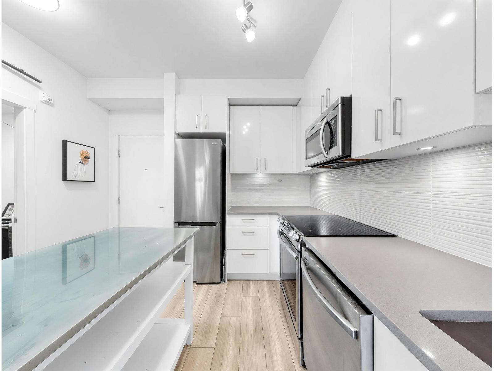 601 13978 Fraser Highway, Surrey, British Columbia  V3T 0P2 - Photo 5 - R3155477