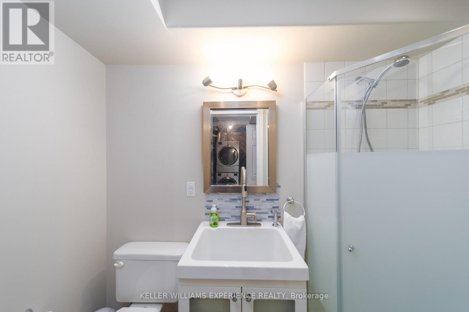 12 Monarchy Street, Barrie, Ontario  L4M 7K2 - Photo 17 - S13671358