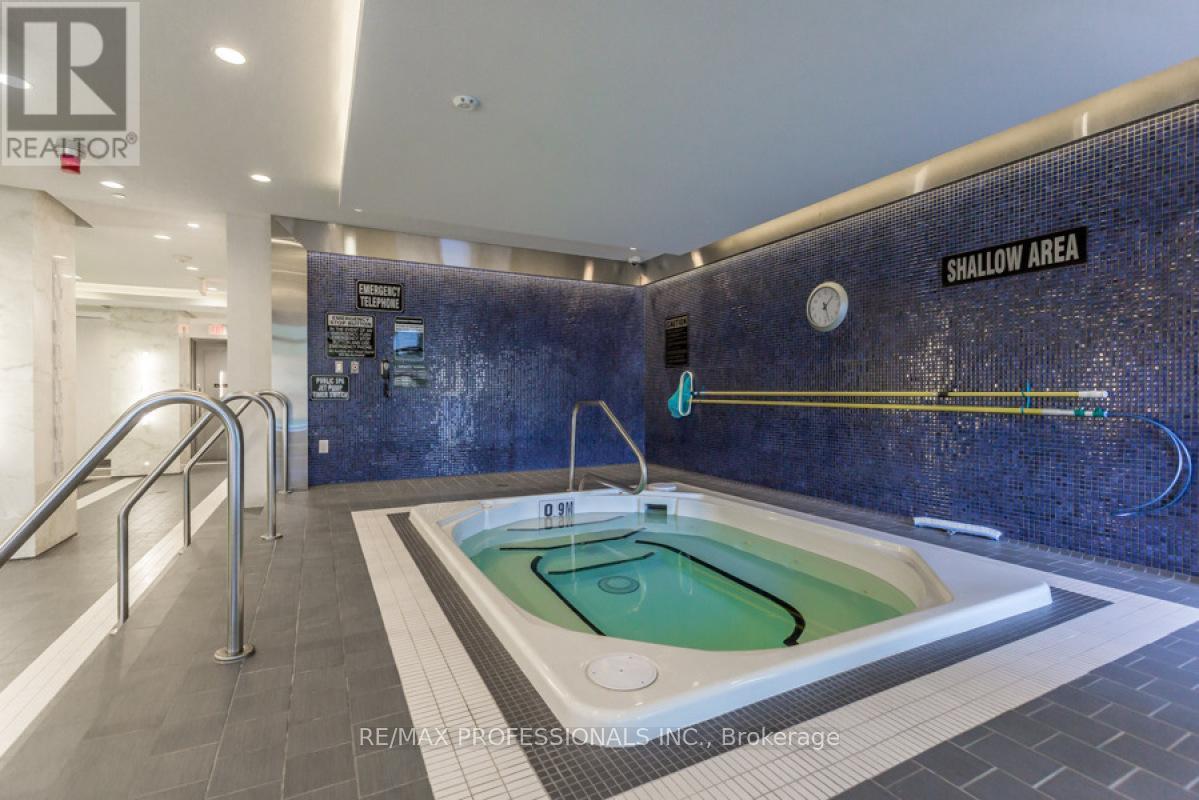 417 - 2 Old Mill Drive, Toronto, Ontario  M6S 0A2 - Photo 33 - W13666332