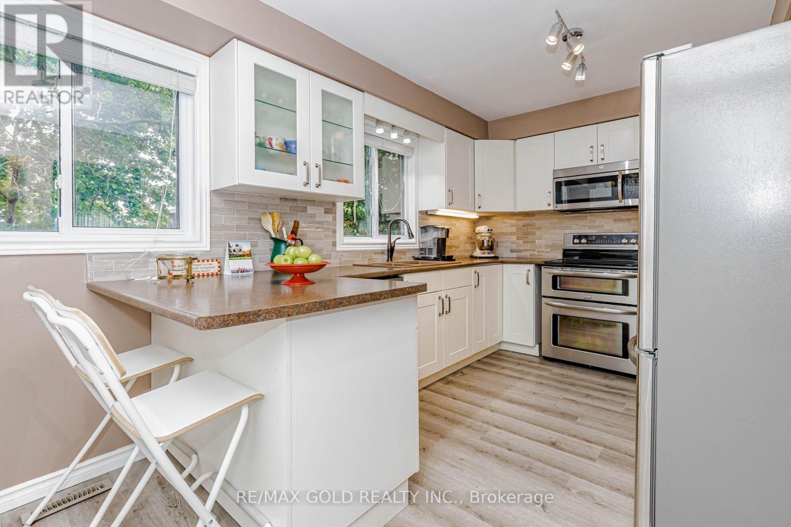 62 Charters Road, Brampton, Ontario  L6V 2S5 - Photo 8 - W13508708