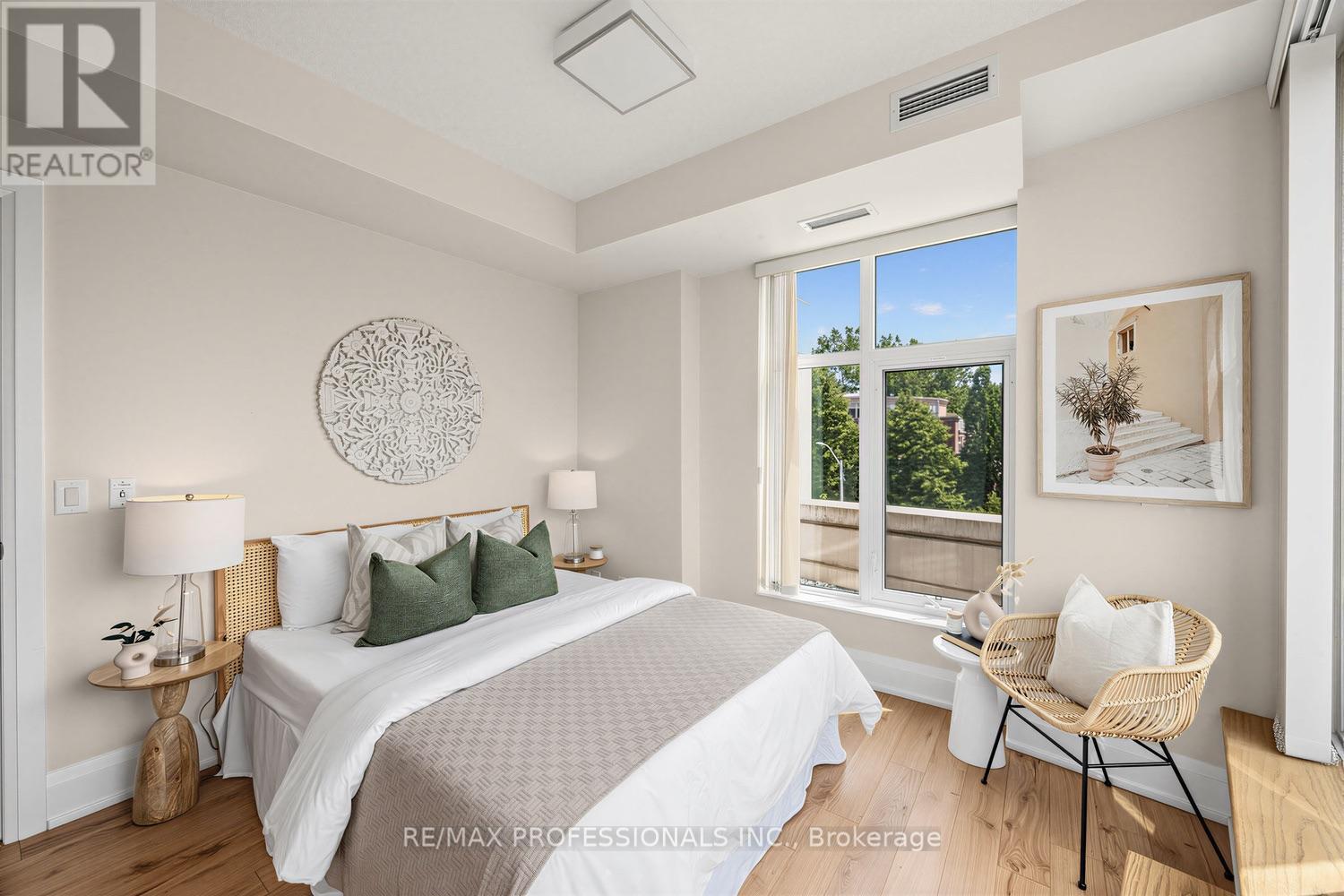 417 - 2 Old Mill Drive, Toronto, Ontario  M6S 0A2 - Photo 14 - W13666332