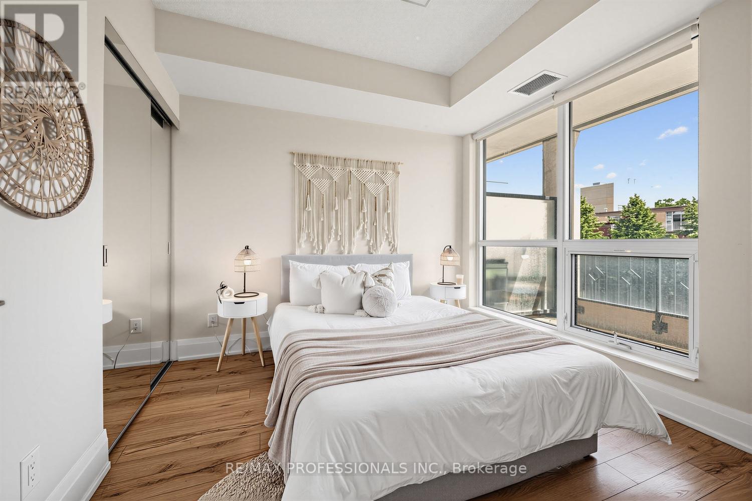417 - 2 Old Mill Drive, Toronto, Ontario  M6S 0A2 - Photo 20 - W13666332
