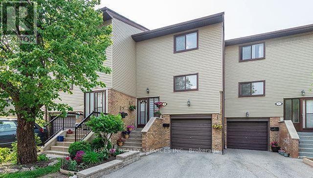 20 - 20 CARLETON PLACE