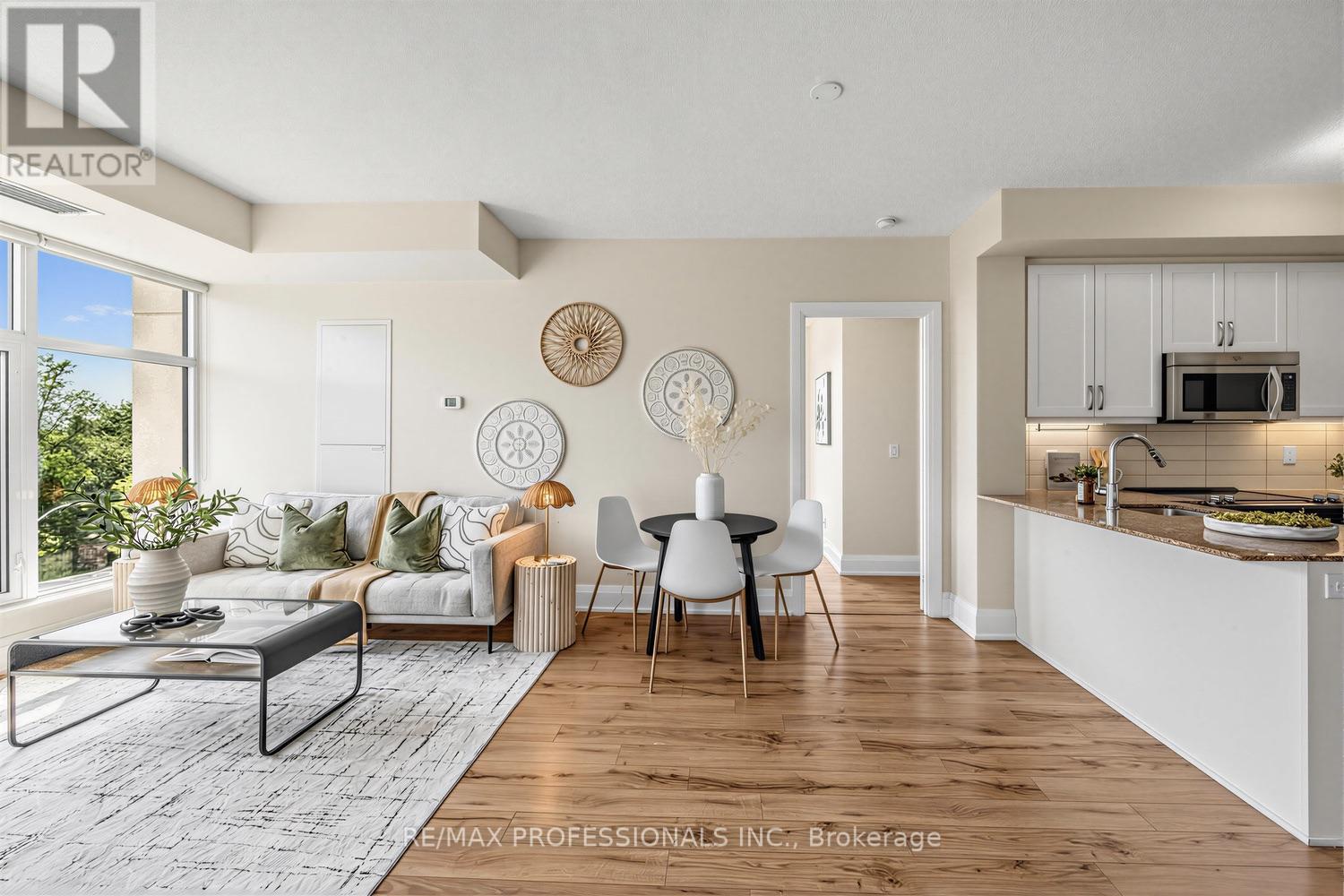 417 - 2 Old Mill Drive, Toronto, Ontario  M6S 0A2 - Photo 12 - W13666332