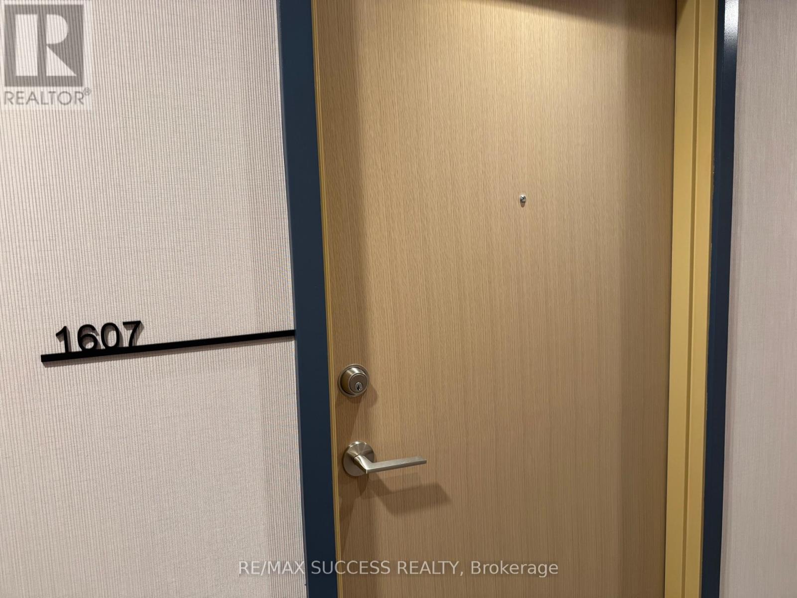 1607 - 395 Square One Drive, Mississauga, Ontario  L5B 0P6 - Photo 25 - W13669636