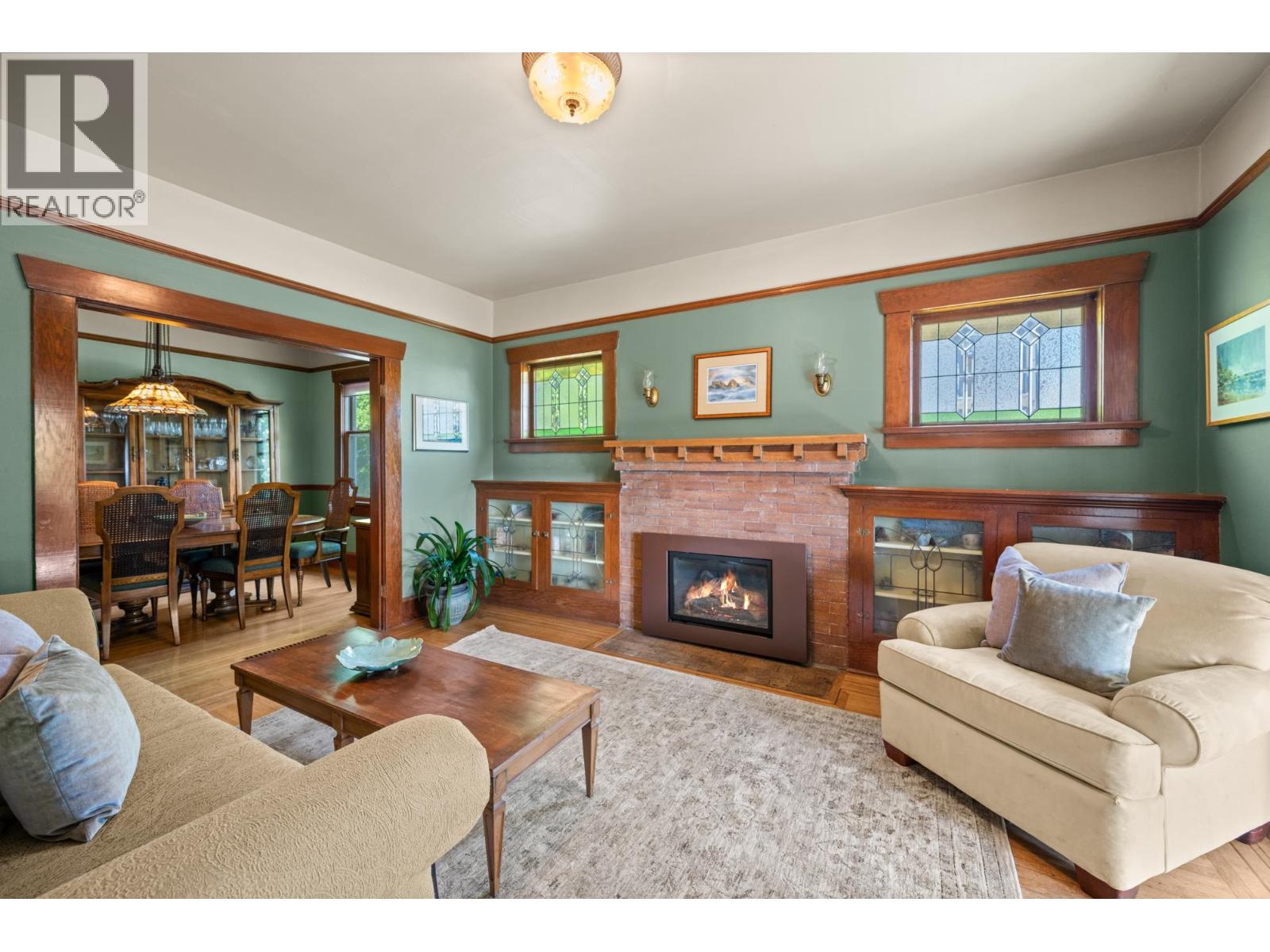 207 Eighth Street, New Westminster, British Columbia  V3M 3P8 - Photo 5 - R3143887