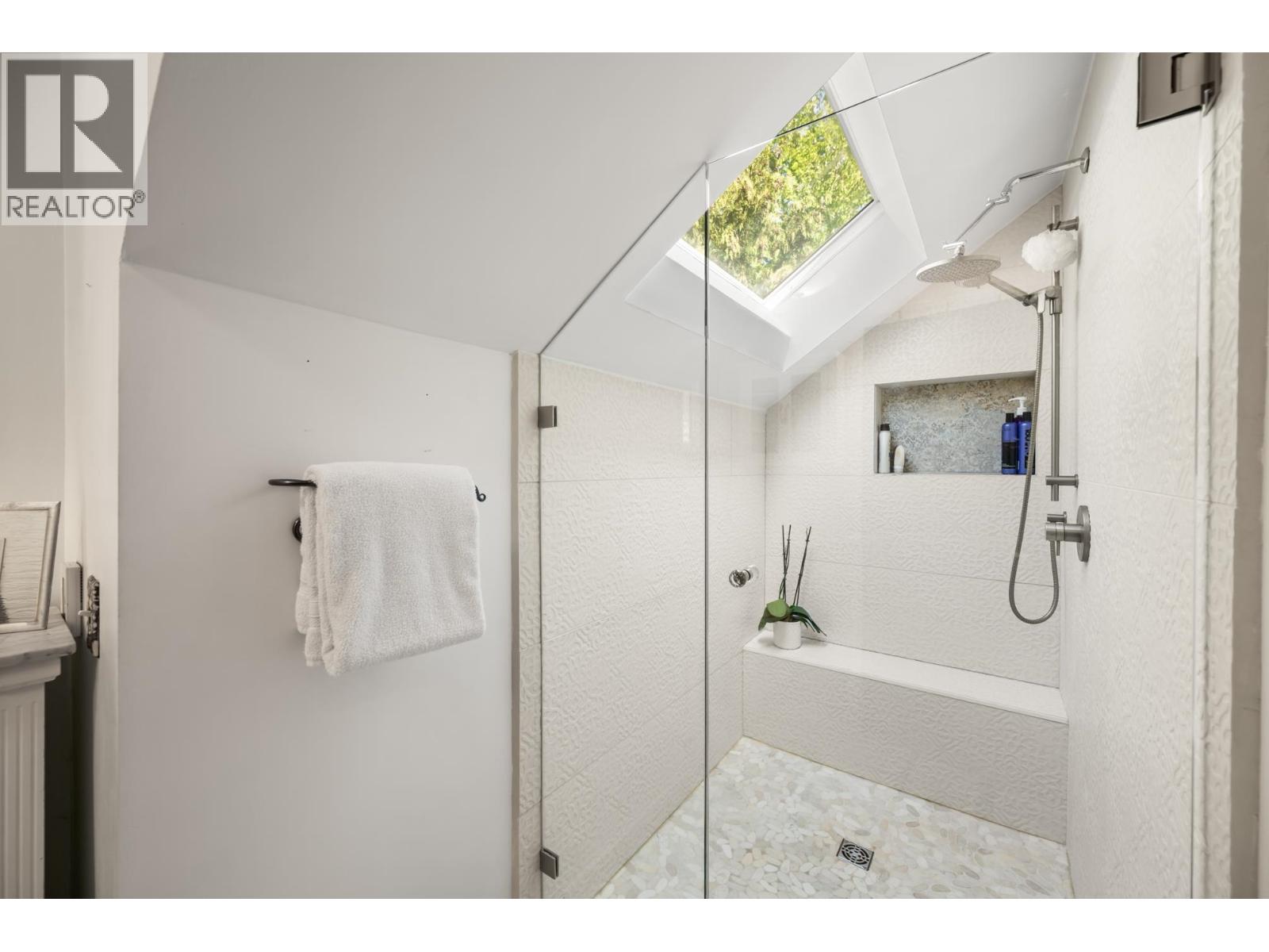 207 Eighth Street, New Westminster, British Columbia  V3M 3P8 - Photo 23 - R3143887