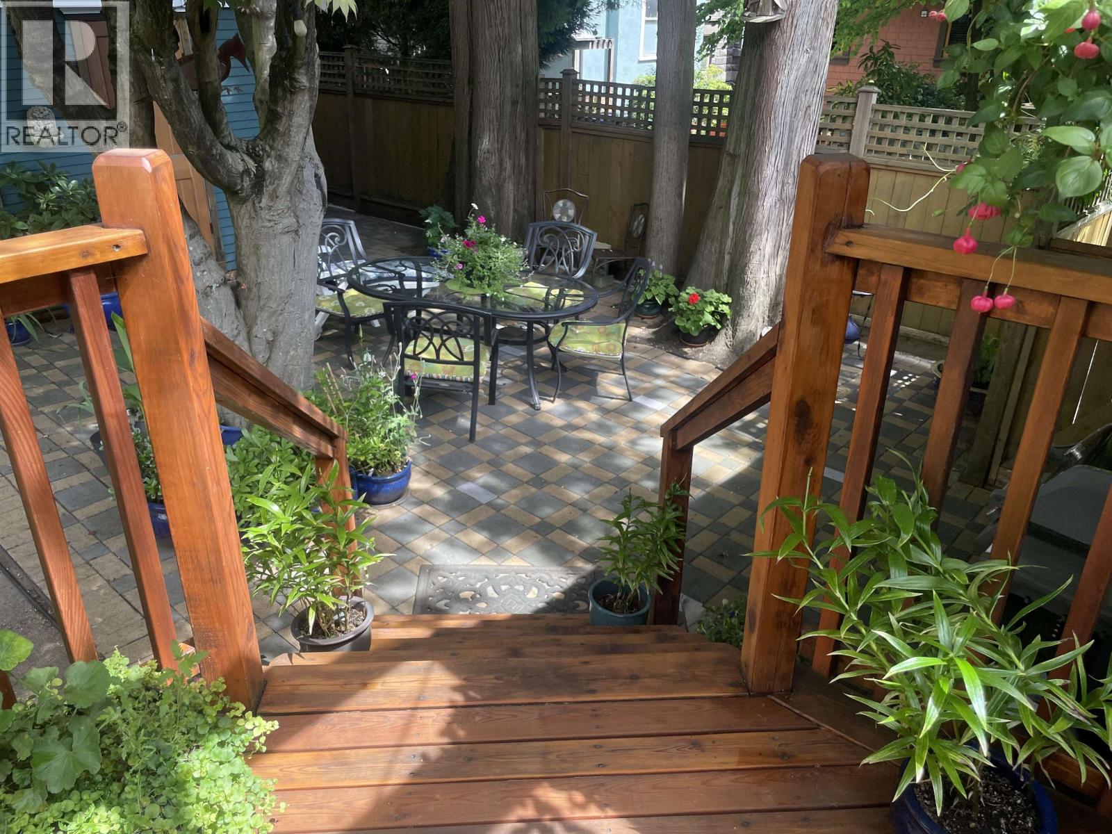 207 Eighth Street, New Westminster, British Columbia  V3M 3P8 - Photo 31 - R3143887