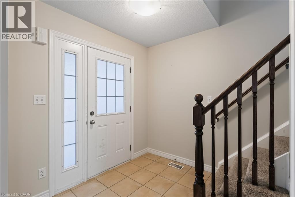 571 Champlain Avenue, Woodstock, Ontario  N4V 0A6 - Photo 4 - 40842673