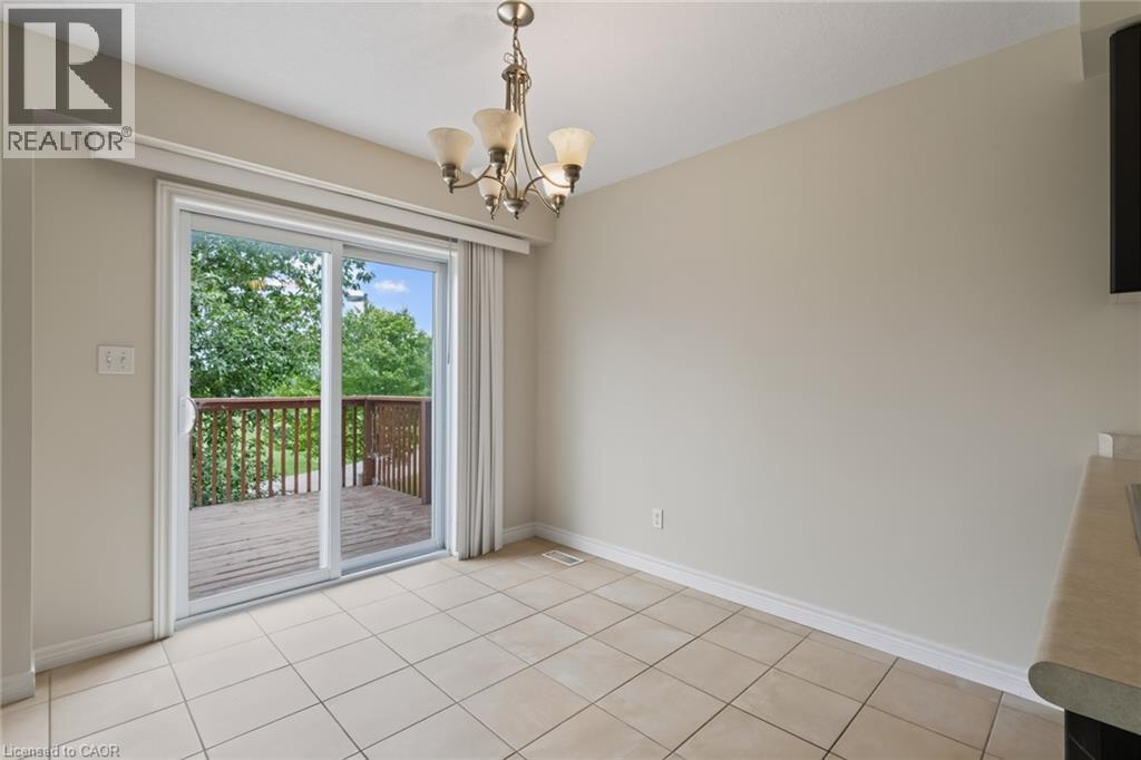 571 Champlain Avenue, Woodstock, Ontario  N4V 0A6 - Photo 12 - 40842673