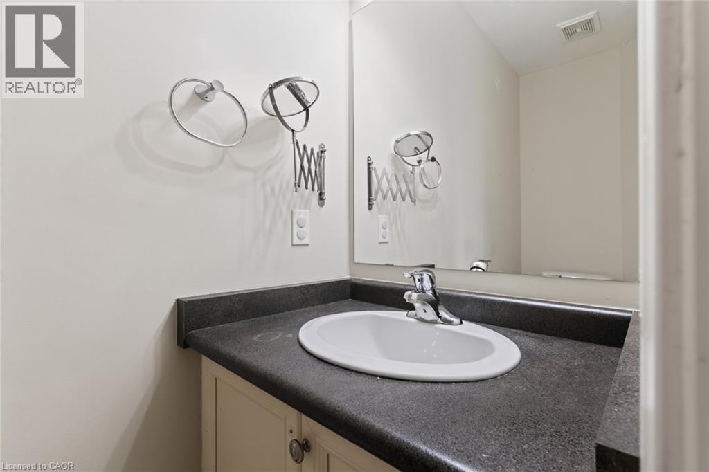 571 Champlain Avenue, Woodstock, Ontario  N4V 0A6 - Photo 7 - 40842673