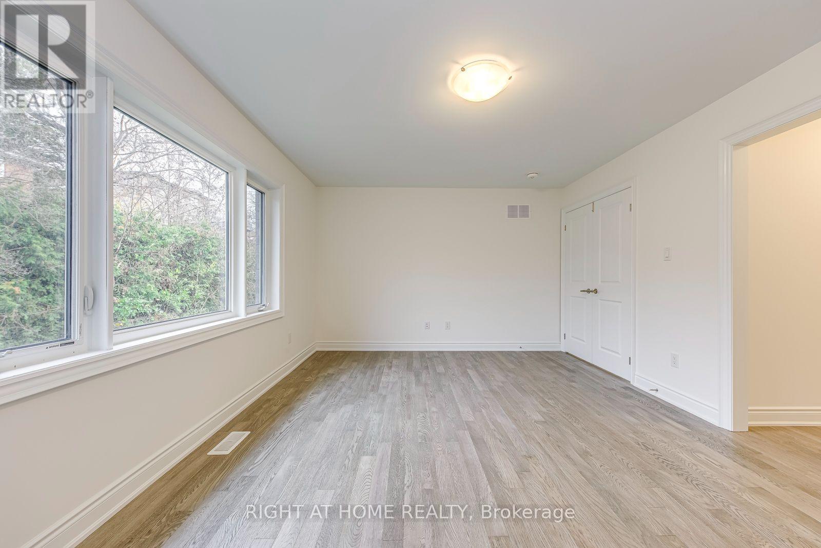 2579 Islington Avenue, Toronto, Ontario  M9V 4A2 - Photo 26 - W13670064