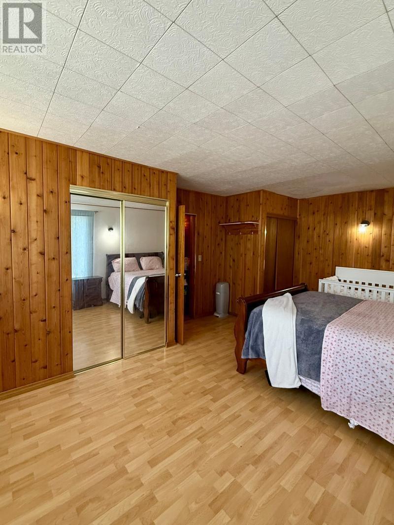 109-111 Hillcrest Rd, Longlac, Ontario  P0T 2A0 - Photo 12 - TB2602351