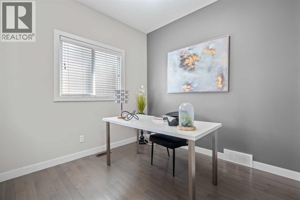 2620 Ravenslea Gardens SE, Airdrie, Alberta  T4A 0T2 - Photo 6 - A2335041