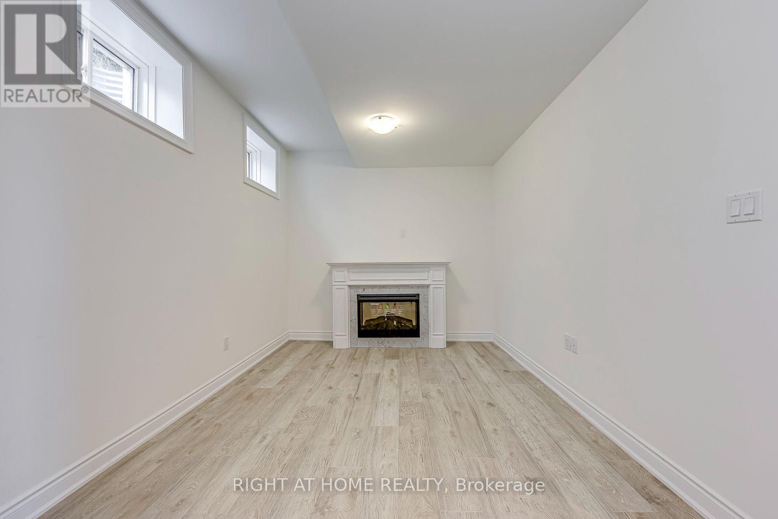 2579 Islington Avenue, Toronto, Ontario  M9V 4A2 - Photo 38 - W13670064