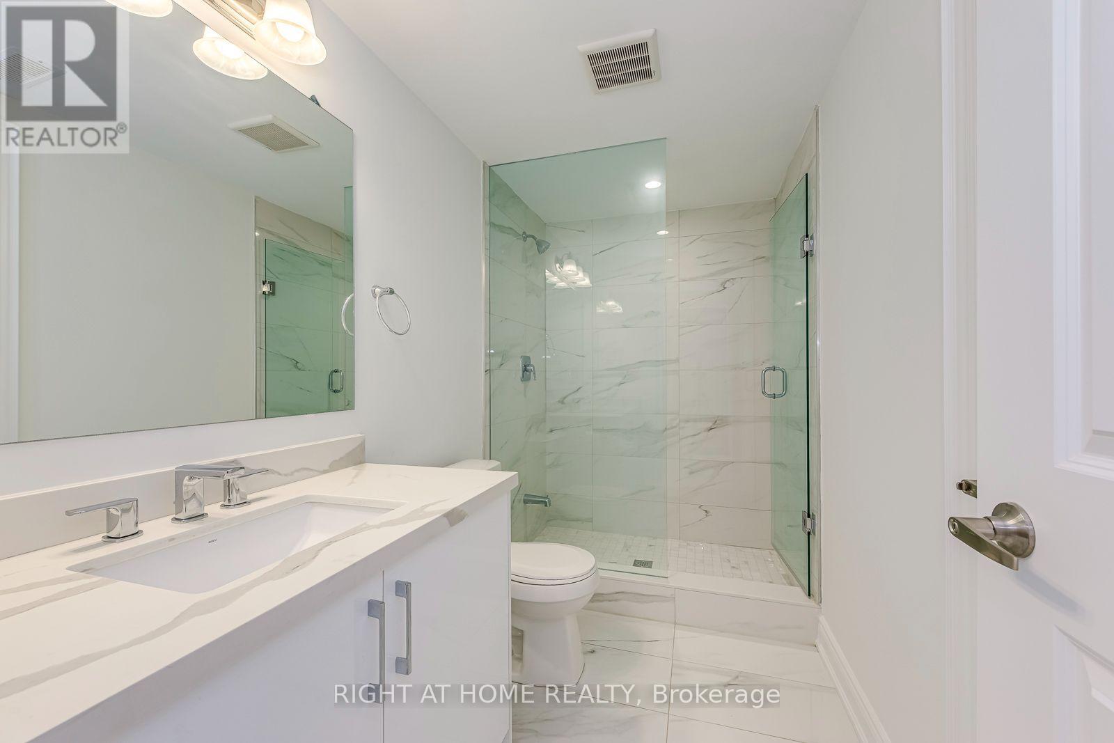 2579 Islington Avenue, Toronto, Ontario  M9V 4A2 - Photo 42 - W13670064