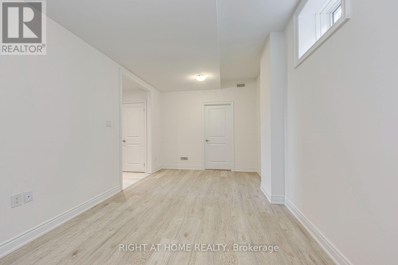 2579 Islington Avenue, Toronto, Ontario  M9V 4A2 - Photo 39 - W13670064
