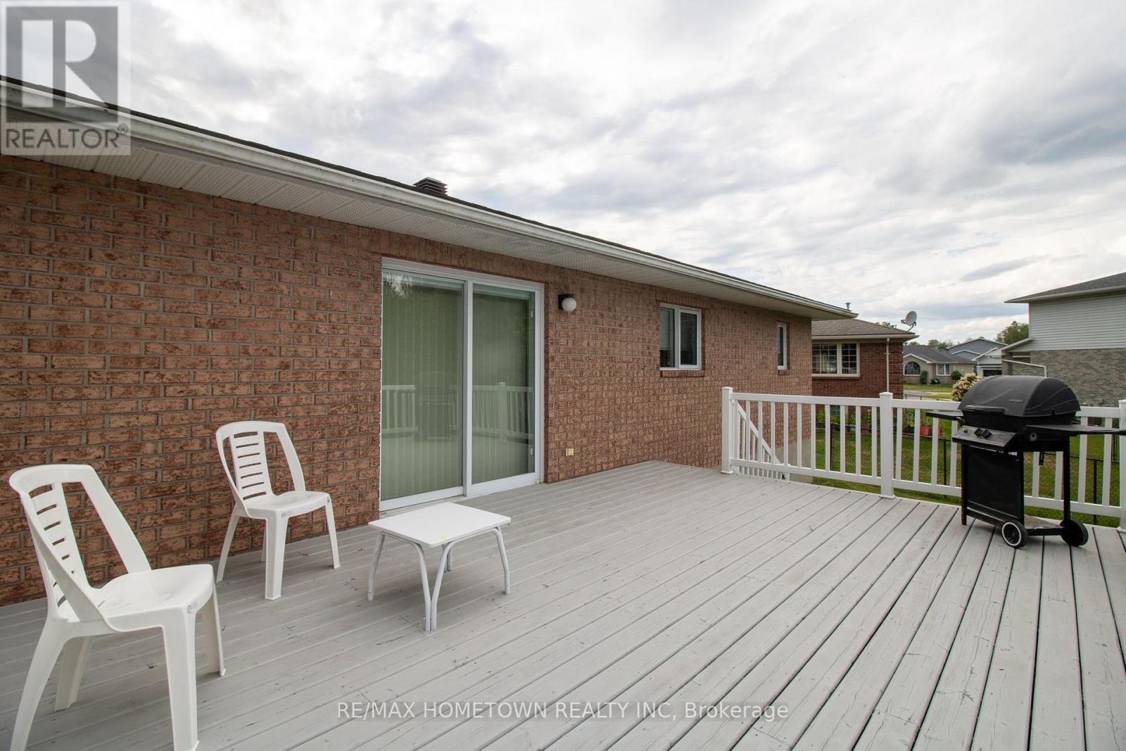 996 Massie Drive, Prescott, Ontario K0E 1T0 - Photo 27 - X13670300