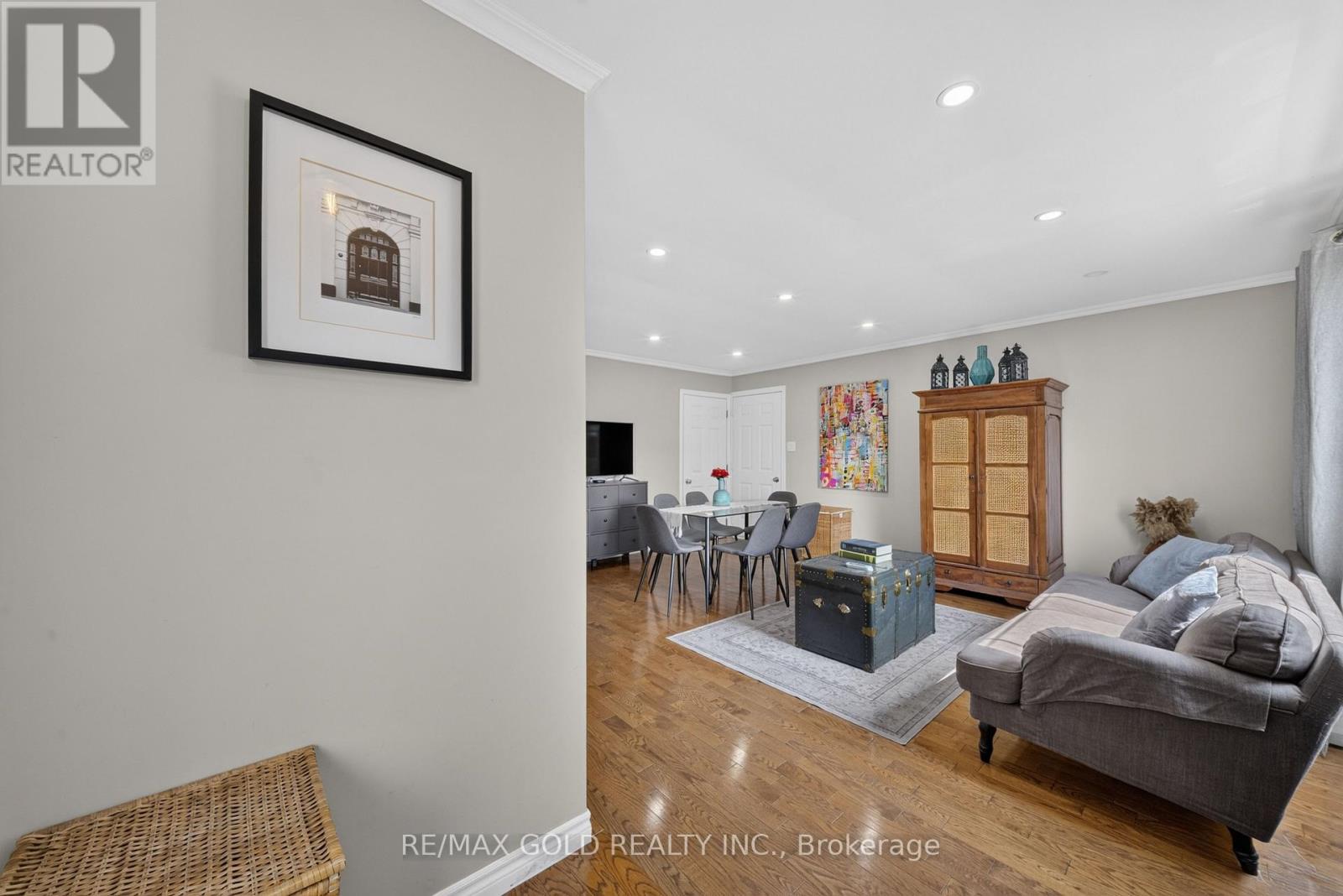 22 Deeside Crescent, Brampton, Ontario  L6T 3L7 - Photo 6 - W13670142