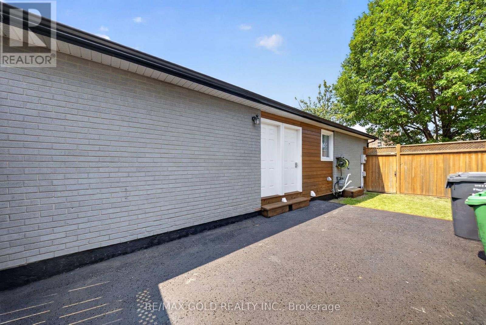22 Deeside Crescent, Brampton, Ontario  L6T 3L7 - Photo 37 - W13670142