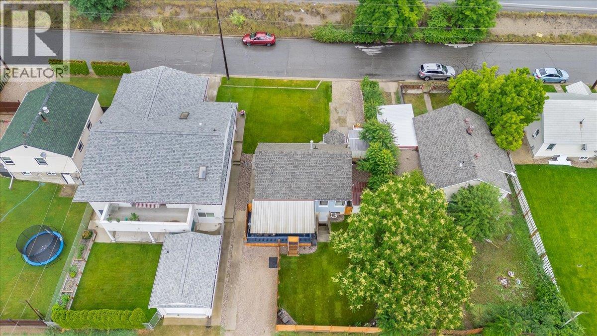 2250 Eighth Avenue, Trail, British Columbia  V1R 3E3 - Photo 35 - 10393487