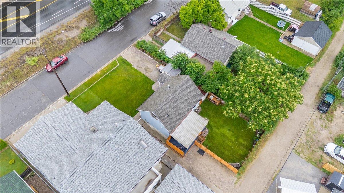 2250 Eighth Avenue, Trail, British Columbia  V1R 3E3 - Photo 34 - 10393487