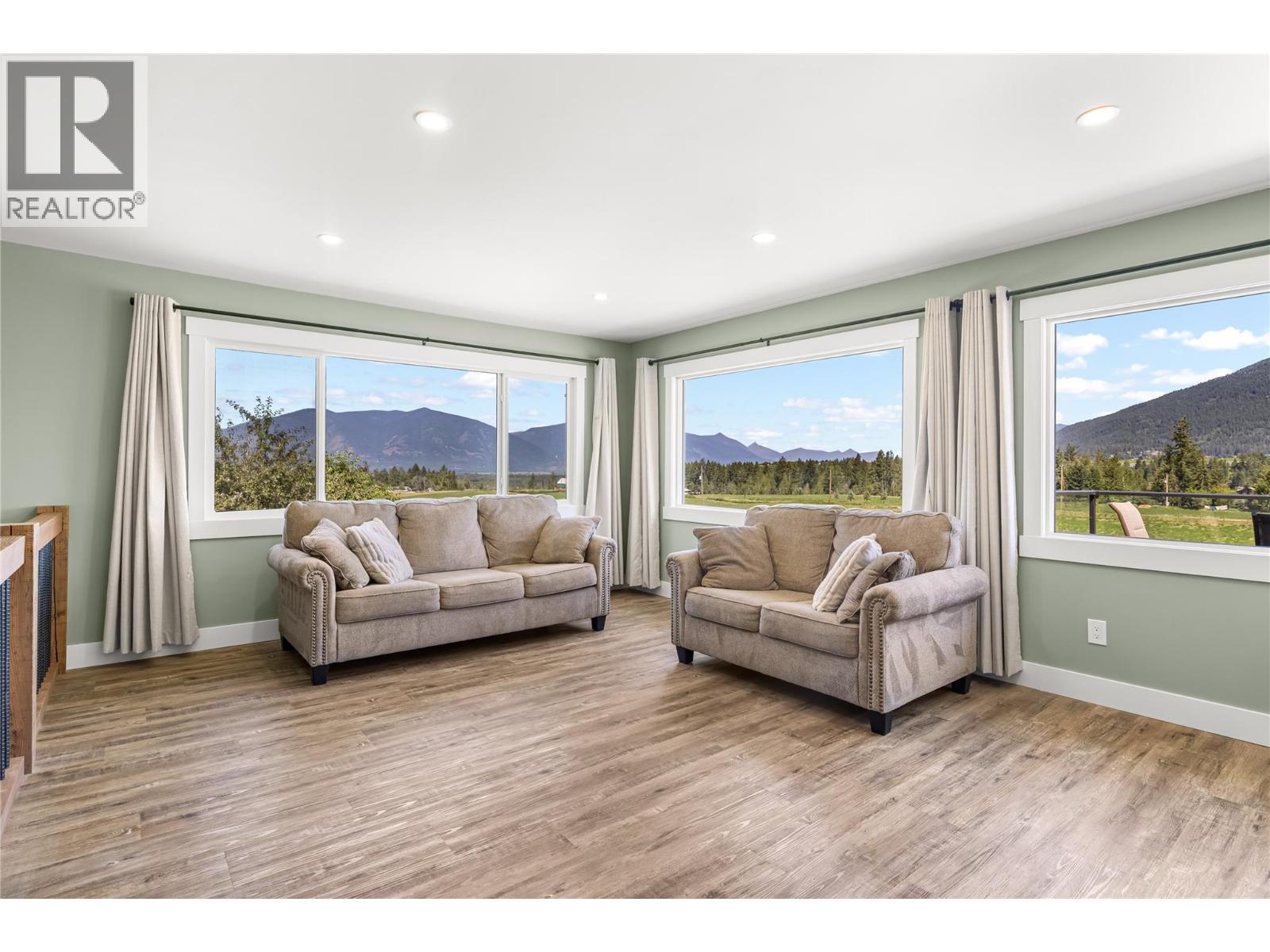 3726 Phillips Road, Lister, British Columbia  V0B 1G2 - Photo 14 - 10393947