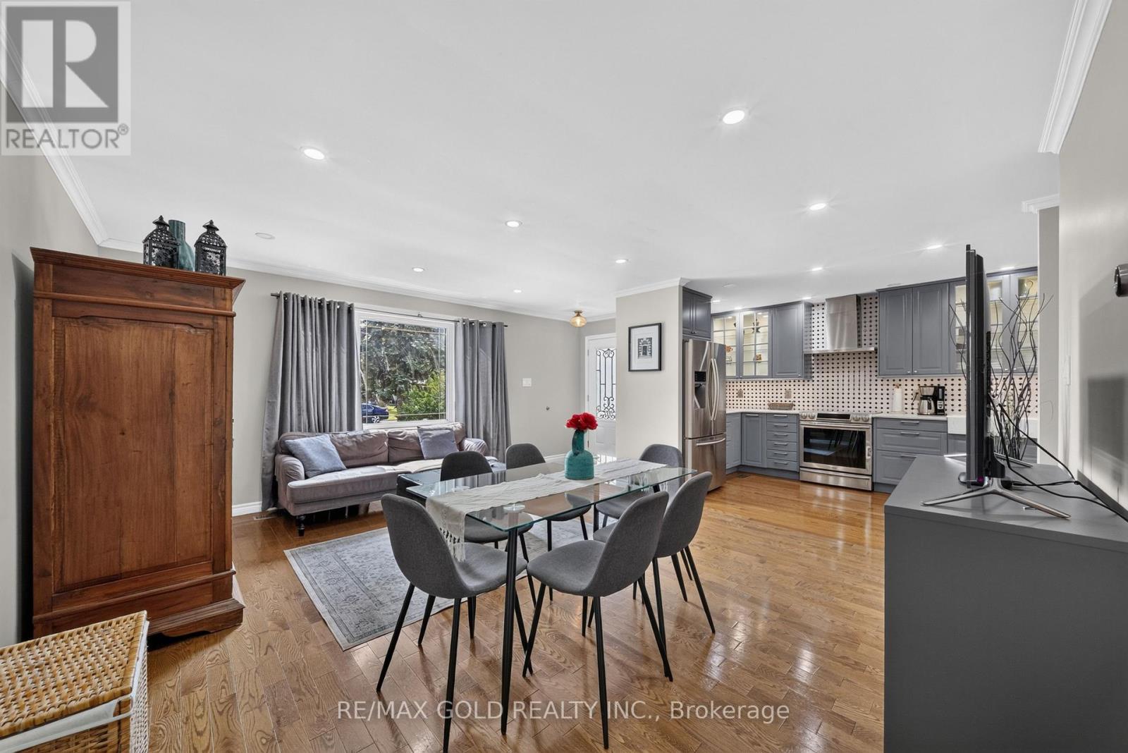 22 Deeside Crescent, Brampton, Ontario  L6T 3L7 - Photo 8 - W13670142