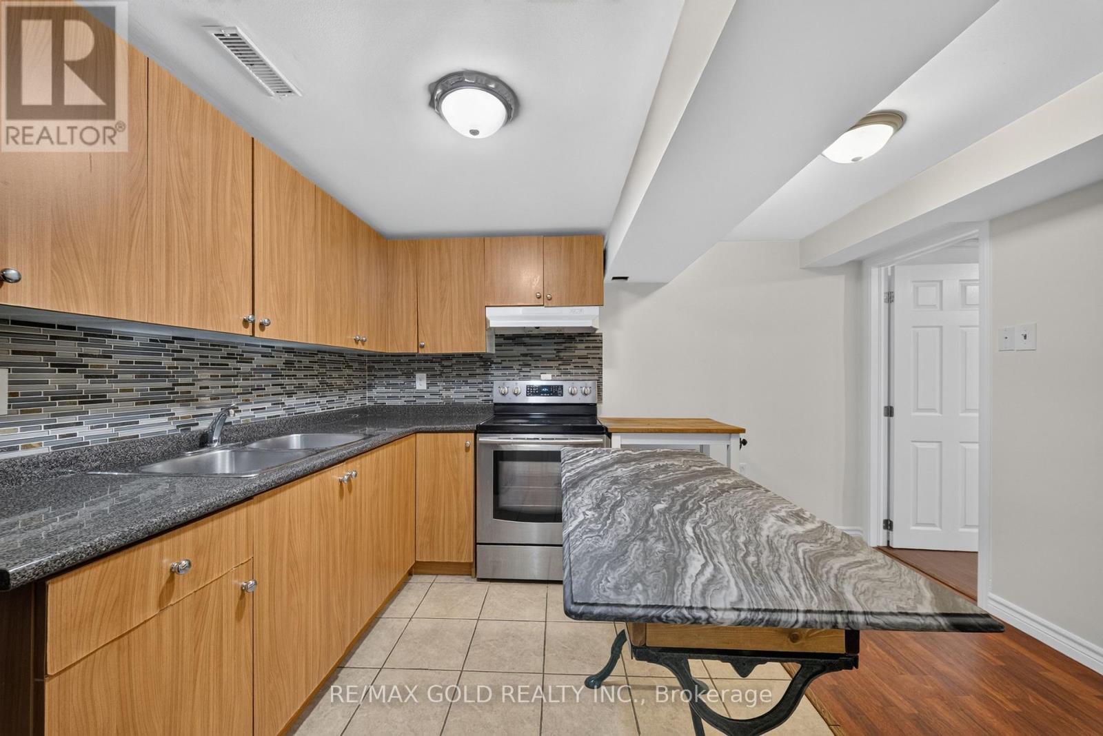 22 Deeside Crescent, Brampton, Ontario  L6T 3L7 - Photo 35 - W13670142