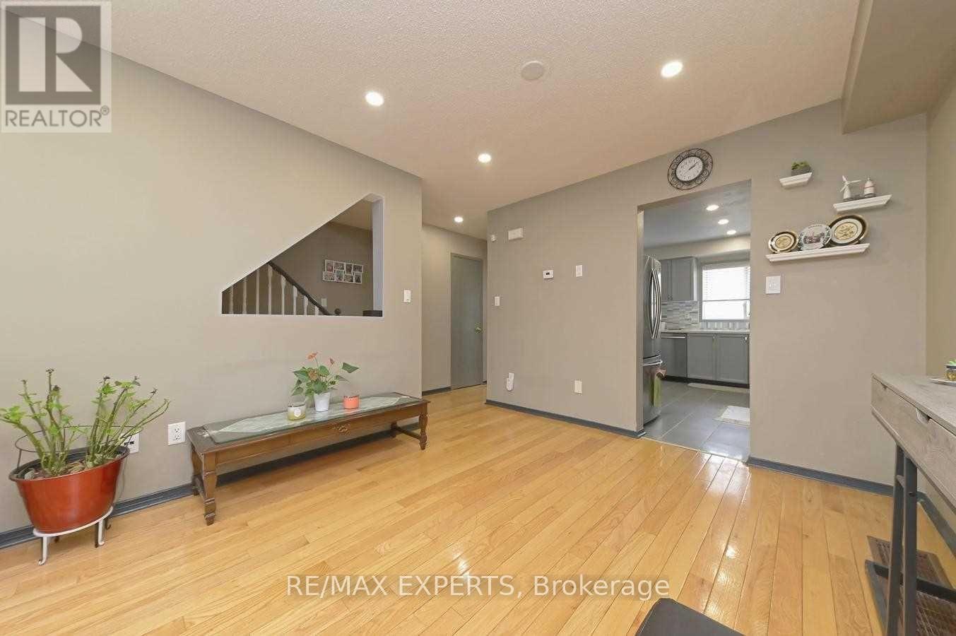 3 - 65 Brickyard Way, Brampton, Ontario  L6V 4M2 - Photo 7 - W13670146