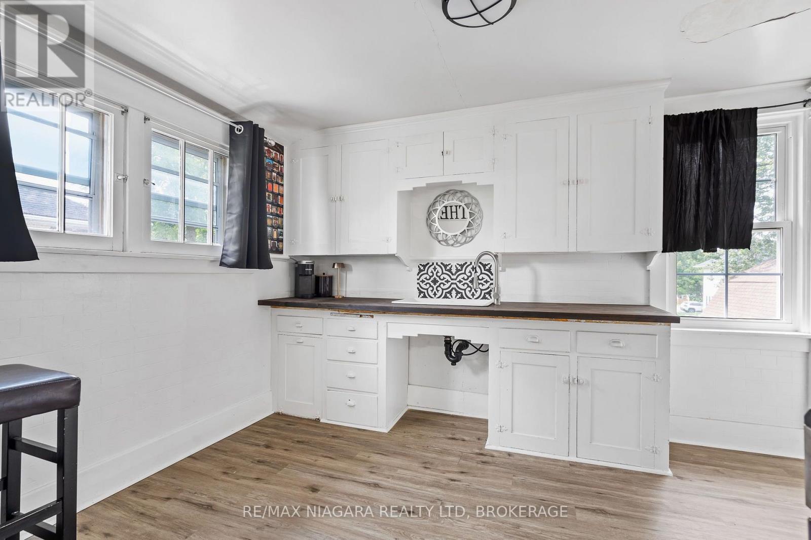 214 Kent Street, Port Colborne, Ontario L3K 3A1 - Photo 17 - X13672276